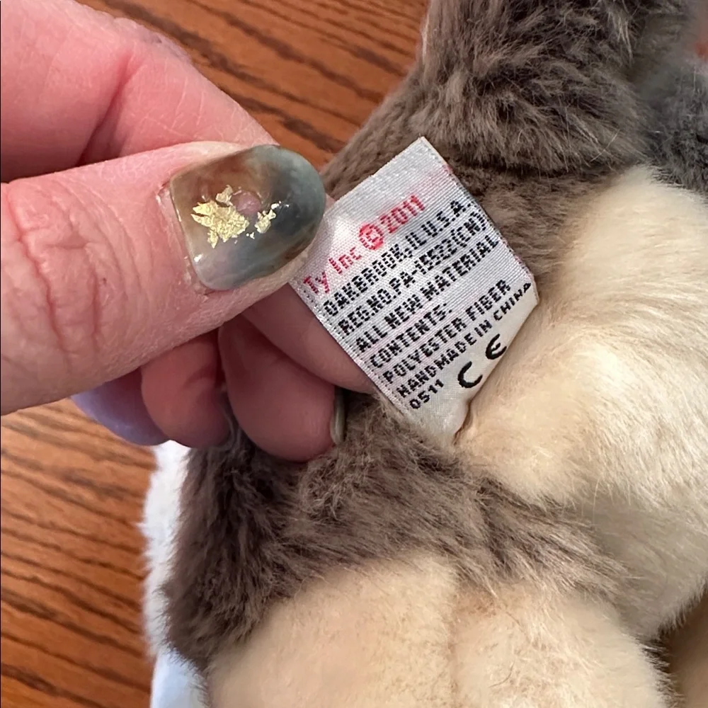 Ty Wild stuffed animal wolf named Rocky with tags